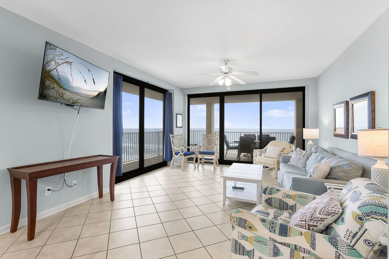 Room 3, Windward Pointe 801 East Corner-unit Beachfront, Baldwin