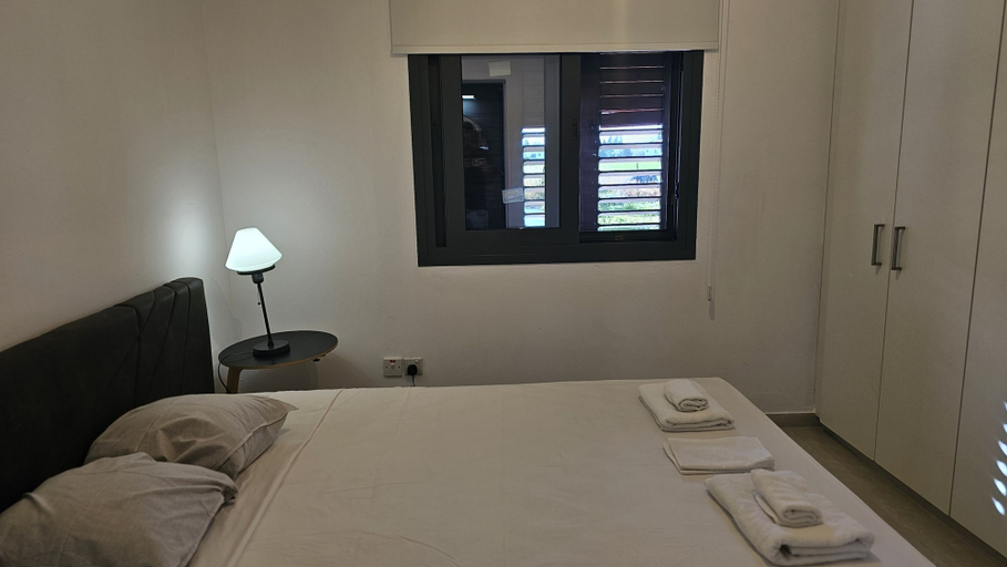 Room 4, 129 PAP - Stay Aphrodite Apartment