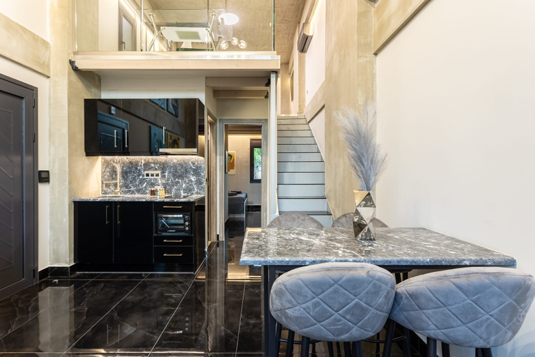 Room 3, Ventiri Lofts - Kalamata Luxury Penthouses, Peloponnese