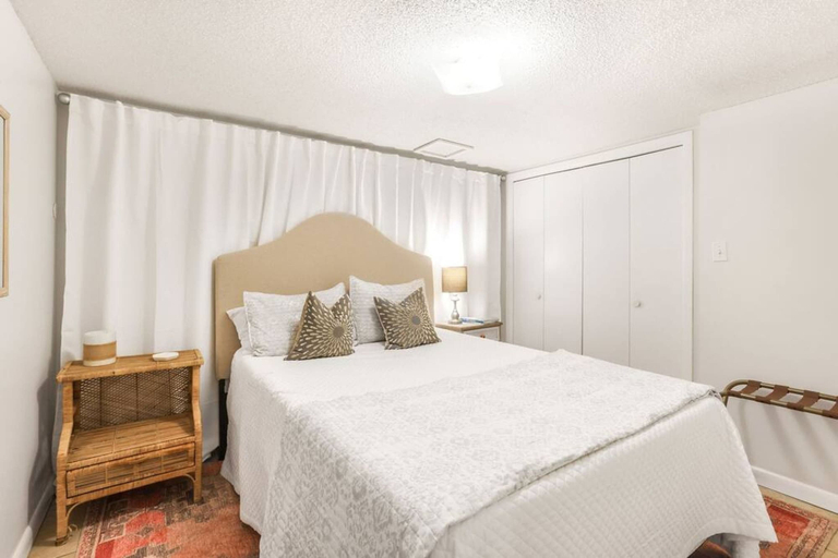 Room 2, Sugar Beach153- 4 Pools Beachfront, Baldwin
