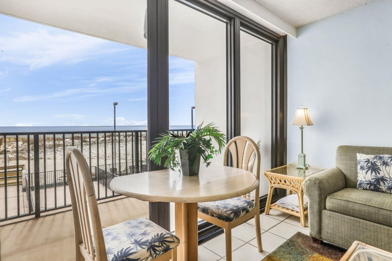 Room 2, Island Wind West 177 Next to Hangout Pool Beach, Baldwin