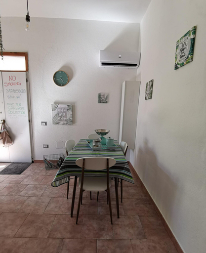 Room 4, Casa Circe in Olbia With 1 Bedrooms and 1 Bathrooms, Olbia-Tempio