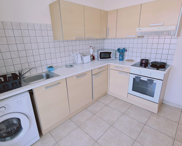 Room 2, 13 LCA - Stay Suncity Apartment, Larnaca