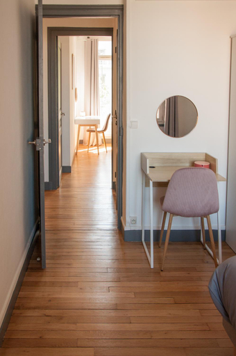 Others 5, Bel appartement Tours Centre 2 chambres, 6 pers "Pied-a-Tours", Indre-et-Loire