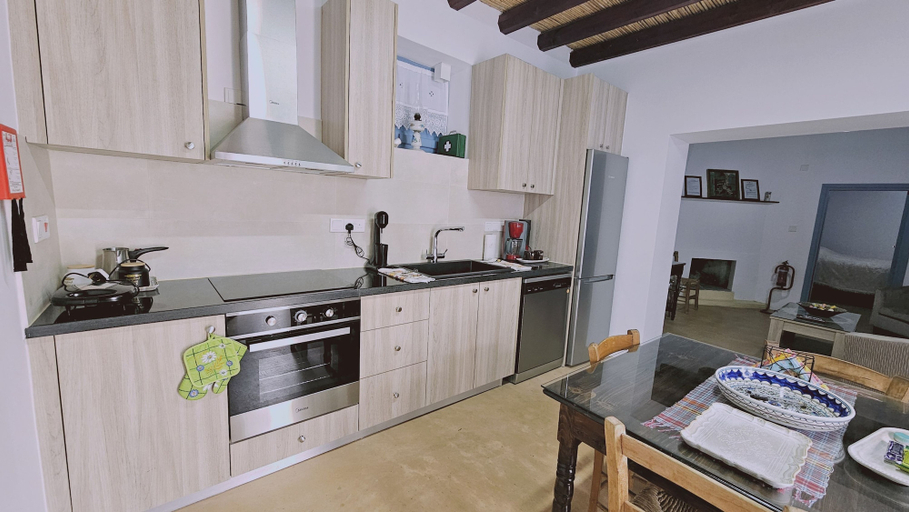 Room 2, 133 DRO - Stay Akoni House