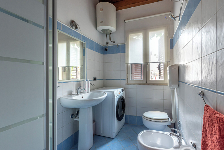 Bathroom, San Domenico House by Wonderful Italy, Palermo