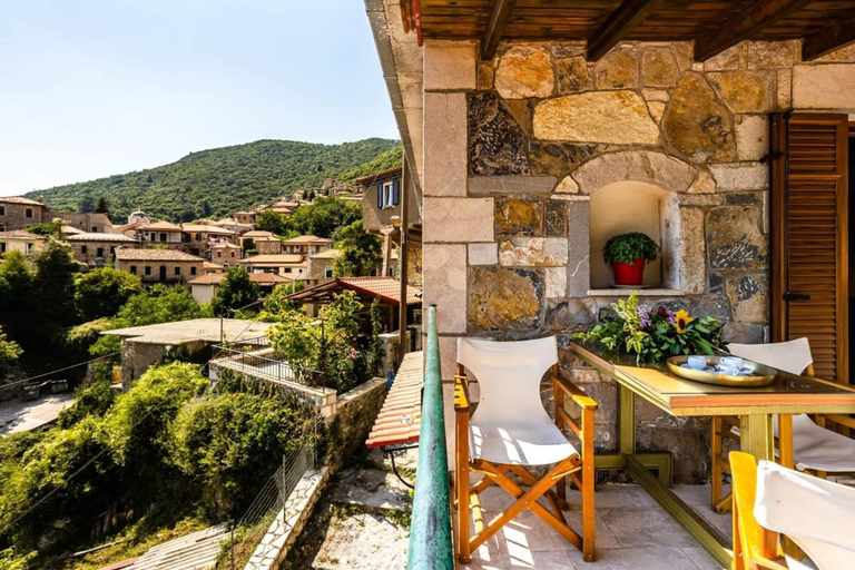 Room 4, Stemnitsa Stone Residence - Comfy Mountain Getaway, Peloponnese