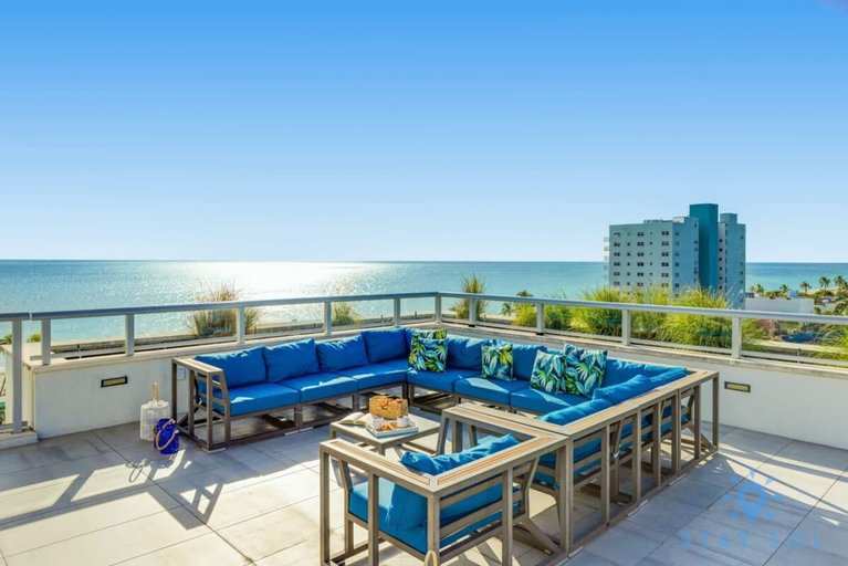 Room 2, Rooftop Pool Hot Tub Hollywood Beach Broad Walk, Broward