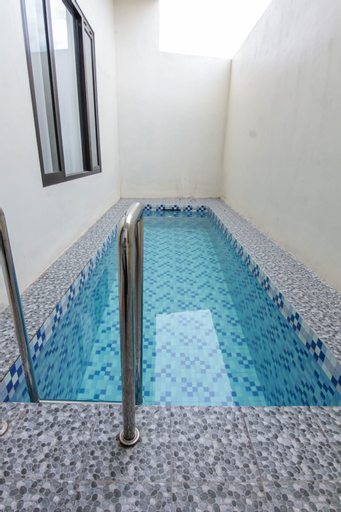Swimming Pool 7
