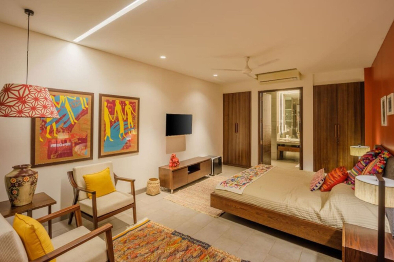Room 5, Elara by Hireavilla - 4BR w Infinity Pool Parra, North Goa