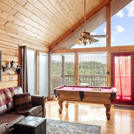 Room 5, Views I Mins to Dollywood I Hot tub I Pool Table, Sevier