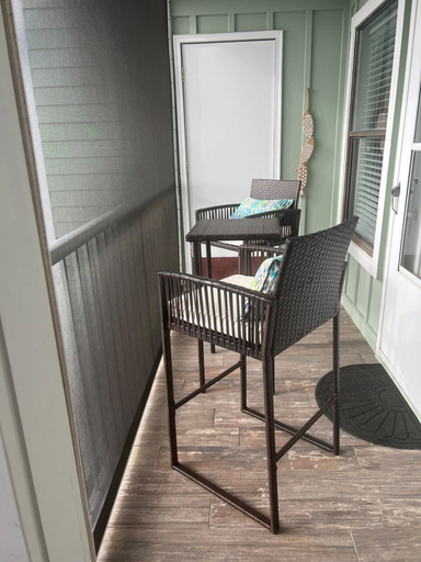 Room 2, Jubilee Landing 306 Beach Bay Boat Slip Pool, Escambia