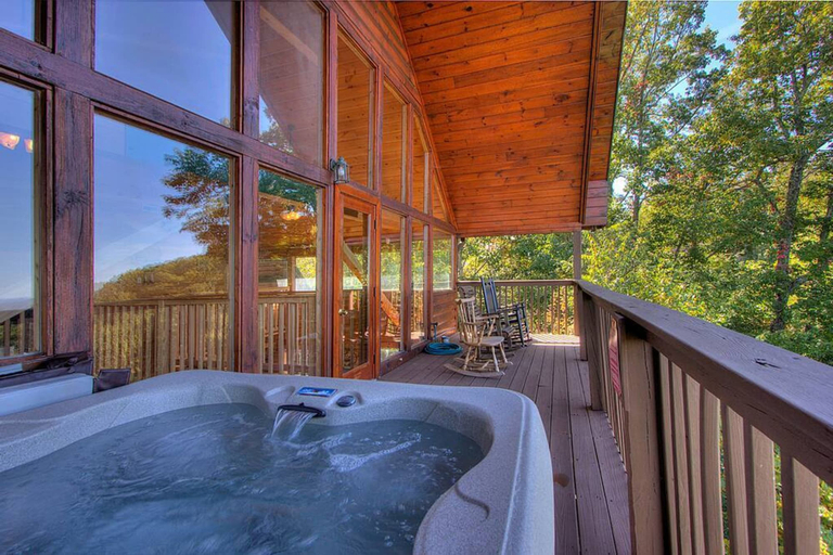 Room 5, Picturesque 2 2 Close to Parkway, Sevier