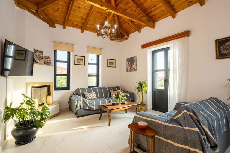 Room 3, Stoupa Stone Built Home A Breath Away to the Sea, Peloponnese