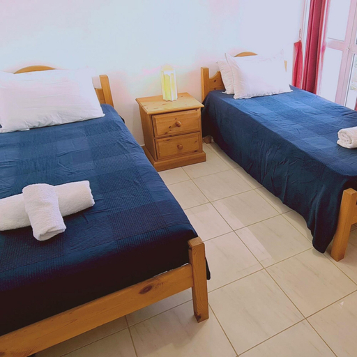 Room 4, 86 AN - Stay Napa Dreams