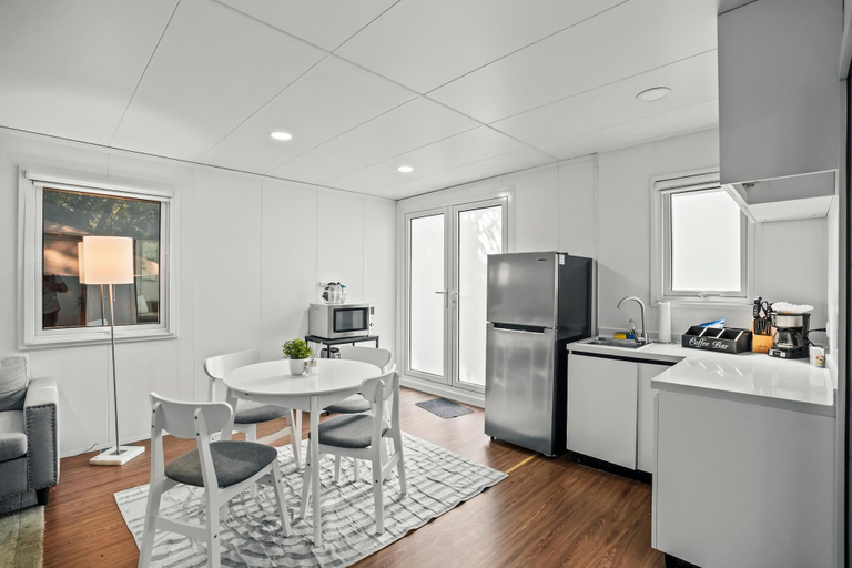 Room 5, 2BR Tiny Farm Home IN Fort Lauderdale, Broward