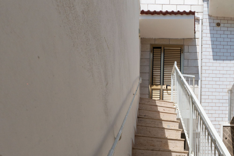 Room 4, The Sea Outside Apartment 02 by Wonderful Italy, Bari