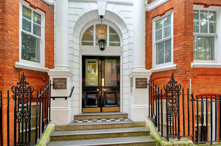 Exterior & Views, Westminster Retreat by Underthedoormat, London