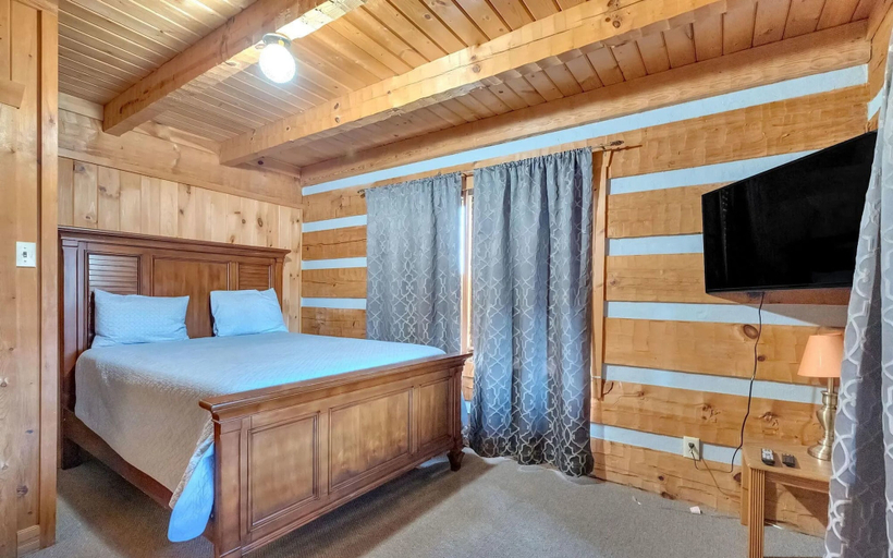 Room 5, Avoid The Traffic Jams 7acres 360 Views 7b 4 5b, Sevier