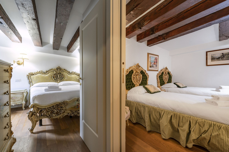 Room 4, Gondola Luxury Apartment by Wonderful Italy, Venezia