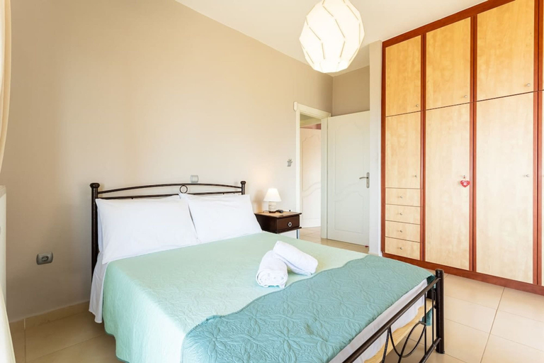 Room 5, Verga Beachside Getaway With Panoramic Seaviews, Peloponnese