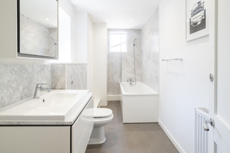 Bathroom, Host Stay Prince Albert, Kent