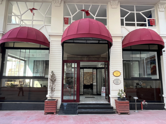 Exterior & Views 2, GRAND DELUXE HOTEL, Merkez