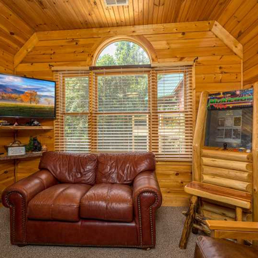 Room 2, Amazingly Peaceful Private Cozy Cabin, Sevier