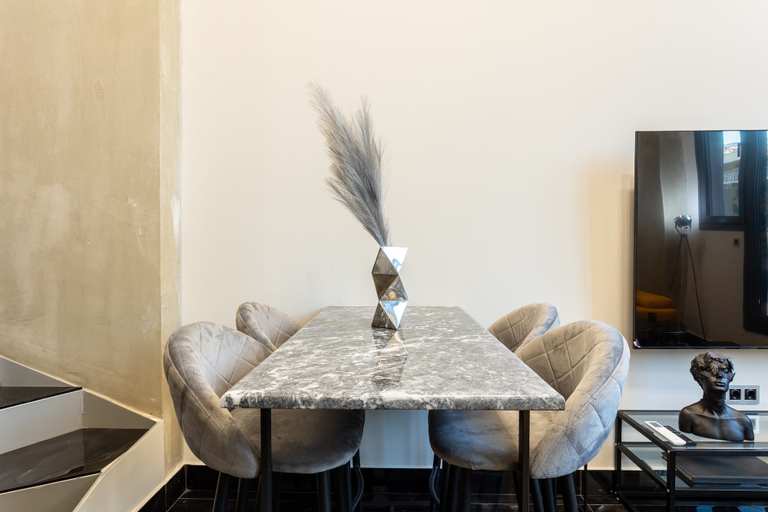 Room 4, Ventiri Lofts - Kalamata Luxury Penthouses, Peloponnese