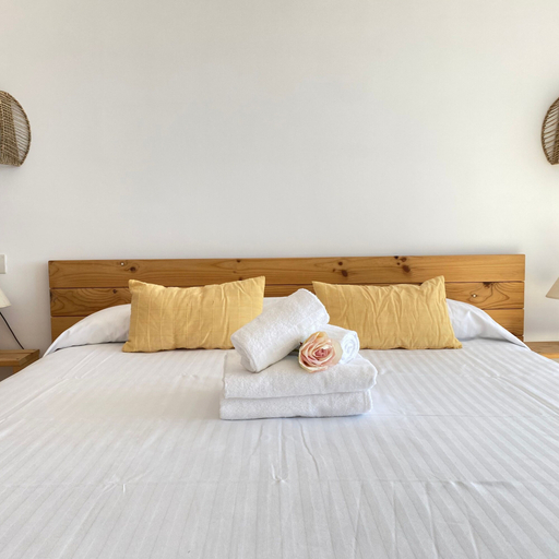 Room 3, Europa 62 in Roses With 2 Bedrooms and 2 Bathrooms, Girona
