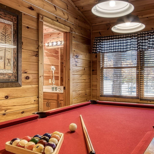 Room 5, Dog Friendly Romantic Mtn Getaway Hot Tub Pool, Sevier