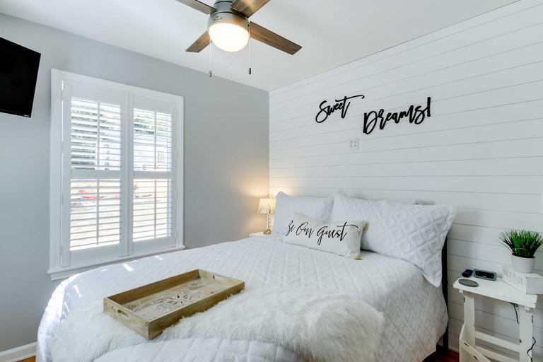 Bedroom 2, Step-Free Home w/ Fire Pit - 3 Miles to USC!, Richland