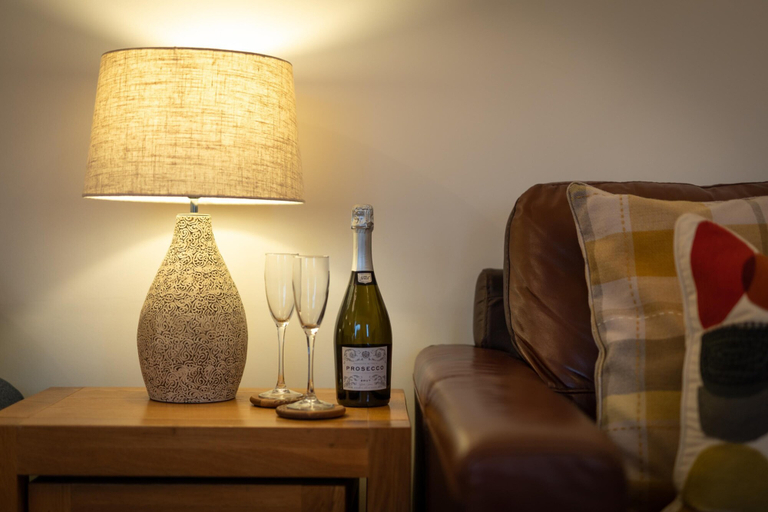 Others 5, Kittiwake - Short Walk to Beach and Village, Pembrokeshire