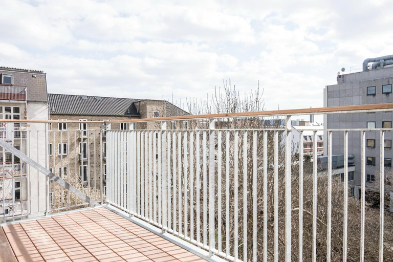 Room 5, Beautiful 2-bed With Large Balcony, Copenhagen