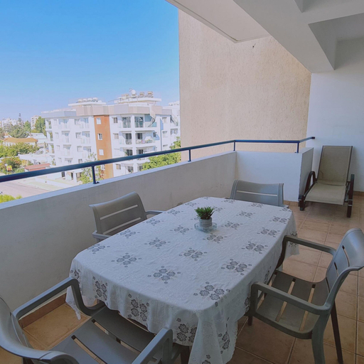 Room 4, 13 LCA - Stay Suncity Apartment, Larnaca