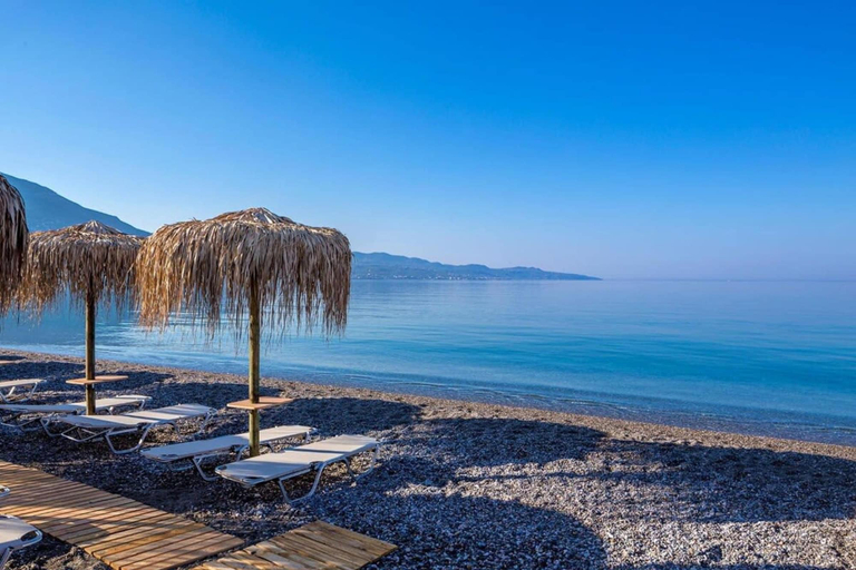 Others 3, Upscale Modern Escape in the Historic Center, Peloponnese