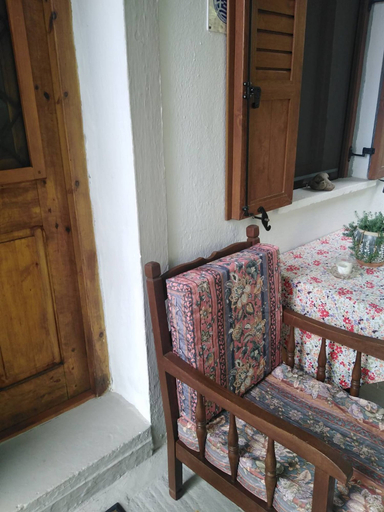 Room 4, Grandpa s Ouse in Tsagkarada, Thessaly