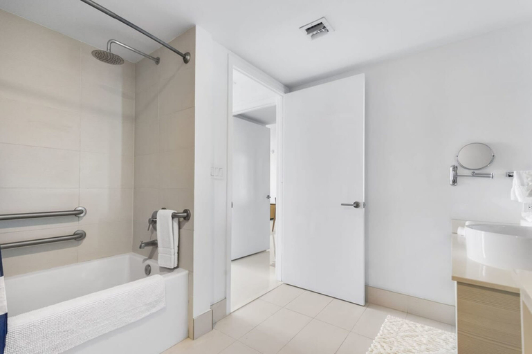 Room 2, Infinite View Balcony Gym Pool, Broward