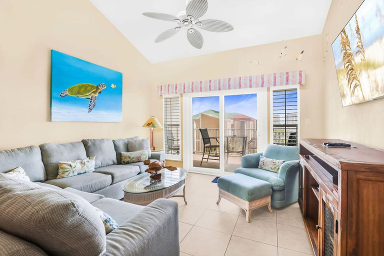 Room 1, Portside 304 Deeded Boat Slip w Lift Water View, Escambia