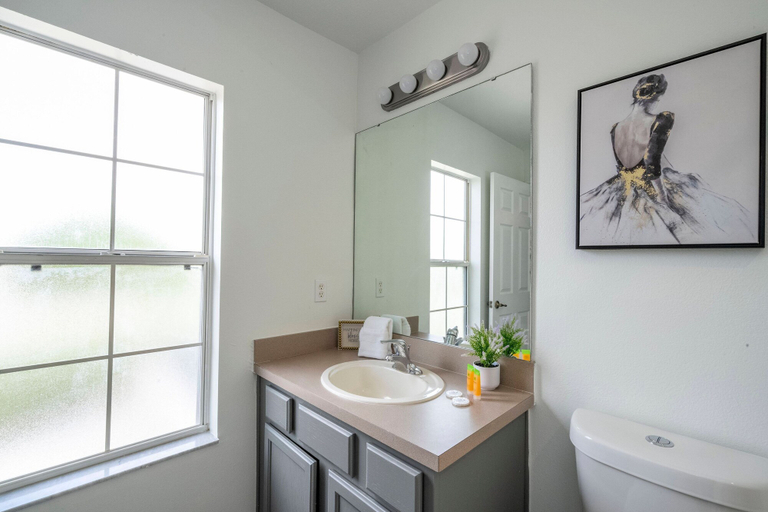 Room 4, 4 Bedrooms Close to Disney, Osceola