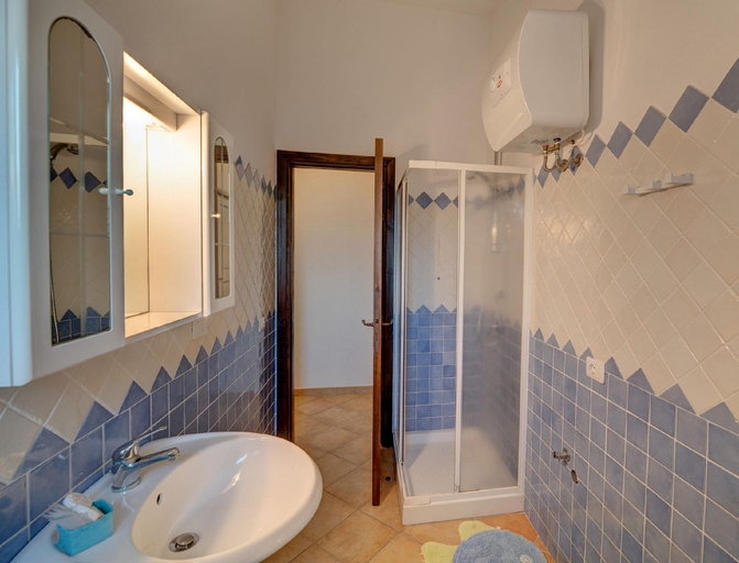 Bathroom 4, The fantastic Residenza Badus 1 bedroom sleeps 4 child, Olbia-Tempio