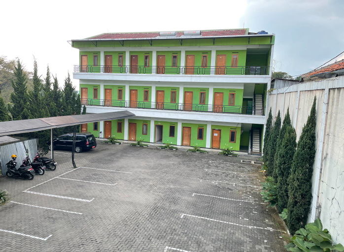 Exterior & Views 2, Hotel Cemara Hijau, Bandung