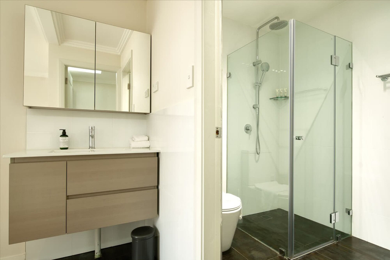 Room 5, Balmain Family Tranquility - Harbour Views, Sydney