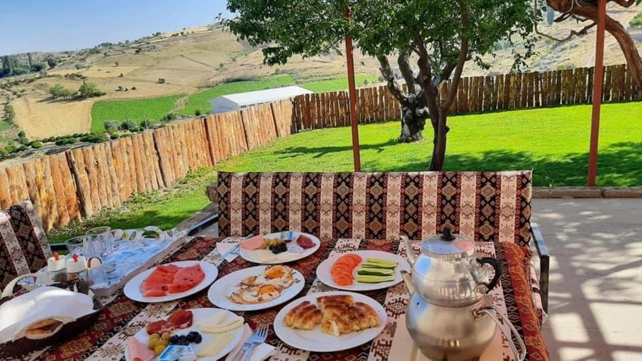Food & Drinks 5, Kapadokya Ihlara Gunalp Konagı, Güzelyurt