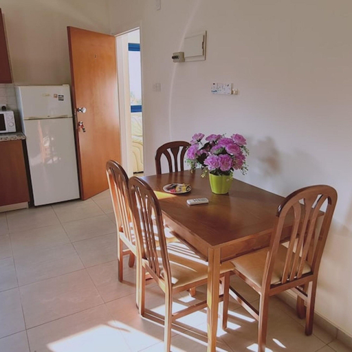 Room 4, 20 ATR -trinity 2 Apartment