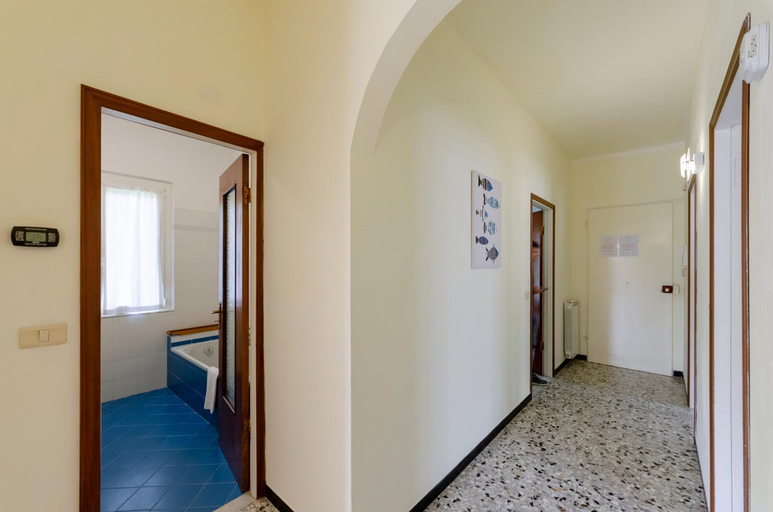 Others 4, JOIVY Family Flat with 3 Balconies, 10 Min to Beach, Genova