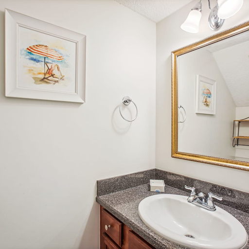 Room 2, Oceanfront Oasis Steps From St Augustine Beach, Saint Johns