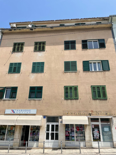 Others 4, Lions Suites, Split