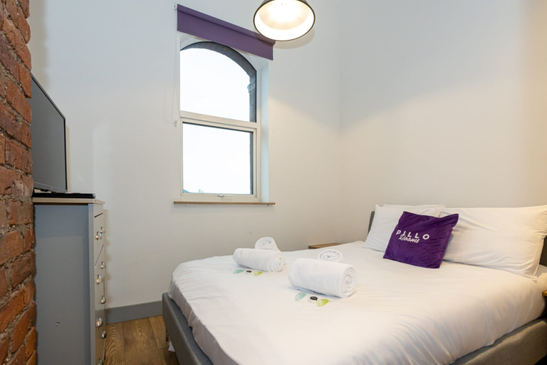 Bedroom 2, Modern Duplex Close to City Centre Old Trafford, Manchester