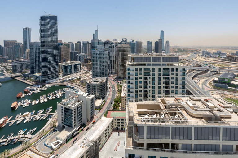 Room 3, Chic 2BR w Dubai Marina Views, Dubai